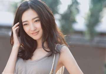 chinese actress denies having facelift