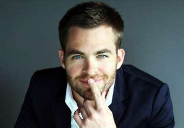chris pine got gentleman lessons from mother