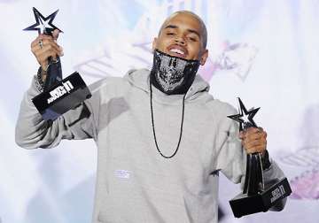 chris brown tops bet hip hop awards