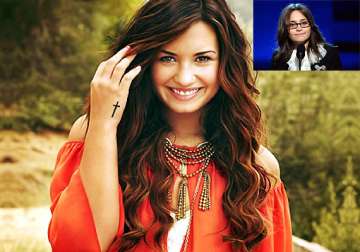 demi lovato reaches out to support paris jackson
