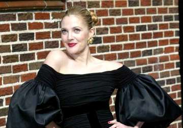 drew barrymore doesn t like tight clothes