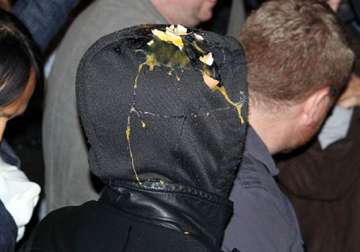 eggs thrown at lady gaga in sydney