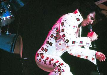 elvis presley s jumpsuit to go under the hammer