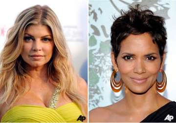 fergie halle berry honored at fifi awards