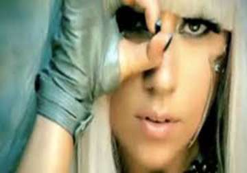 gaga roots for censor on social networking