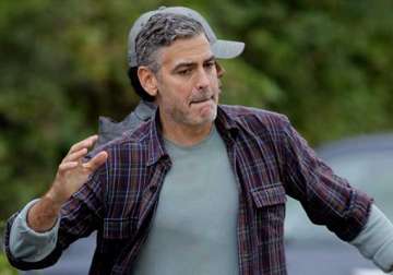 george clooney to spend 2 mn on wedding