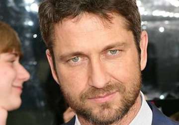 gerard butler organised private screening for us marines