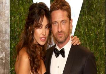 gerard butler splits from girlfriend