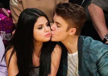 gomez prefers true love over one night stands view gomez bieber s intimate moments