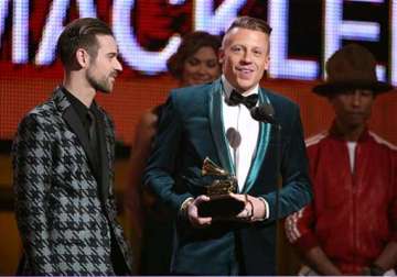 grammys 2014 macklemore ryan lewis bag grammy for best new artist