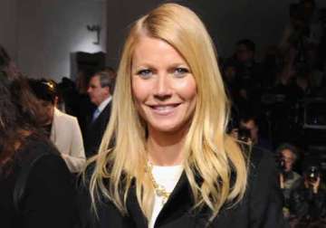 gwyneth paltrow to front ads for restorsea