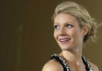 gwyneth paltrow dating glee co creator