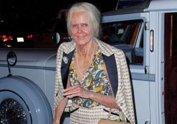 heidi klum dressed up as old woman for halloween bash