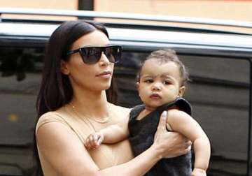 when kim matches cloth with north west in paris