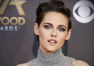 kristen stewart speaks up on gender inequality