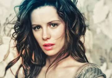 society needs journalists says kate beckinsale