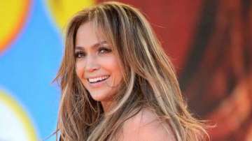 jlo thinks singers or dancers are best lovers