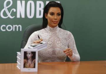 kim kardashian gets 45 mn instagram followers