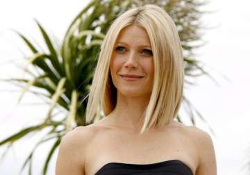 gwyneth paltrow launches collection of hip hop themed bags