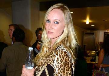 kardashian fever is crazy kimberly stewart