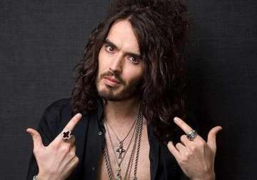 russell brand turns desi for indian fans