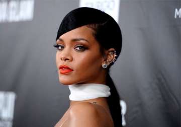 rihanna to quit dating rappers