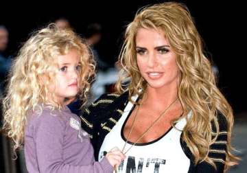it s like mom like daughter for katie price