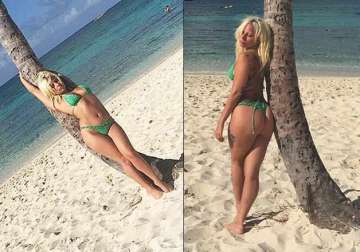 lady gaga flaunts bikini body
