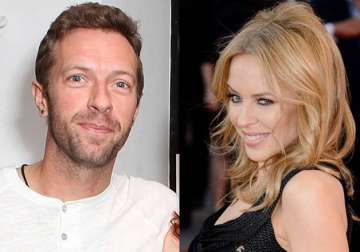 singers chris martin and kylie minogue share chemistry