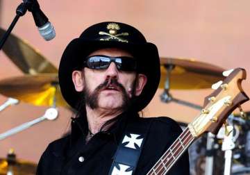 motorhead frontman lemmy kilmister dies at age 70