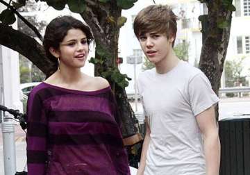 gomez moved on from bieber finds new man
