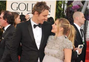 kristen bell and husband dax shepard welcome second daughter