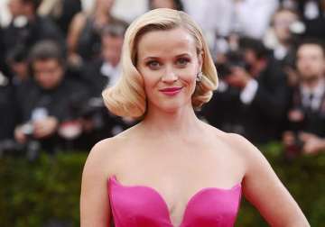 reese witherspoon feels lucky to be nominated for second oscar