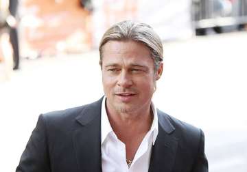 brad pitt had his first flight at 25