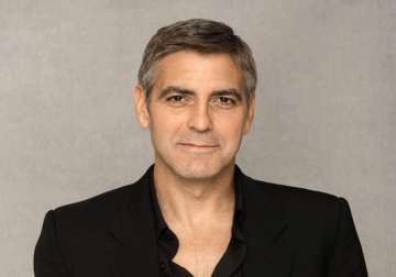 george clooney to visit sandwich shop for charity