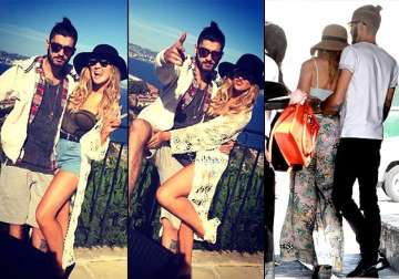 zayn malik caught with fiancee perrie edwards during vacation in south of france