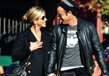 jennifer aniston s fiance makes her happy with surprises