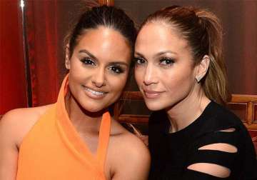 jlo s surprise appearance on her backup singer s birthday