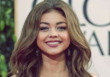 sarah hyland wants funny boyfriend