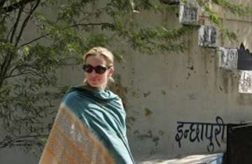 julia roberts shoots for hollywood film in haryana village