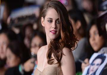 kristen stewart in talks for ang lee s film