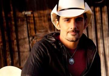 brad paisley wants sons to be grounded