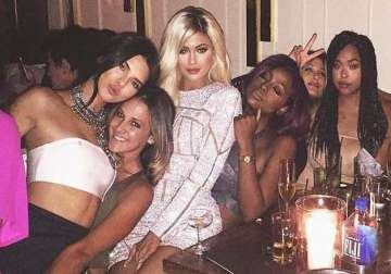 kylie jenner sports blonde wig for birthday party