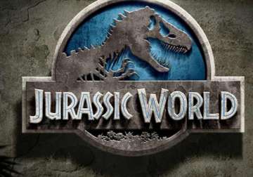 jurassic world movie review colossal but not emotional enough see pics