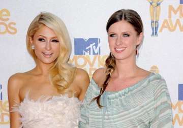 paris hilton wouldn t give advice to sister nickey on wedding dress