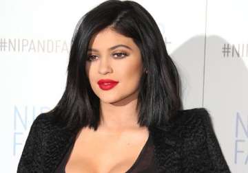 kylie jenner offered 10 mn to make sex tape with beau