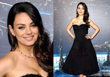 mila kunis stuns in red carpet appearance post baby