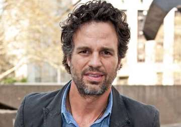 solo hulk film tough says mark ruffalo