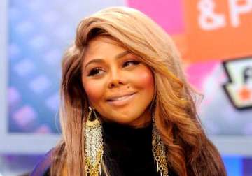 legal trouble looms over lil kim