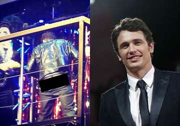 james franco gives away glimpse of his butts at broadway charity event